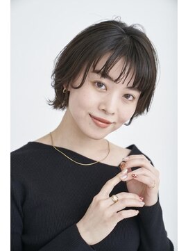 シースルーバングミニウルフ