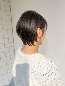 美シルエットショート×オリーブカラー