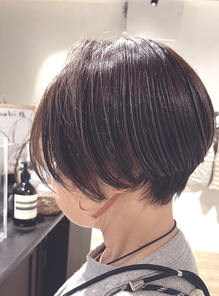 ショート×オリーブグレージュ